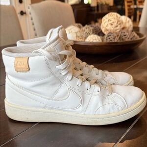 NIKE Court Royale Triple White Leather High-Top Sneakers Size 8.5